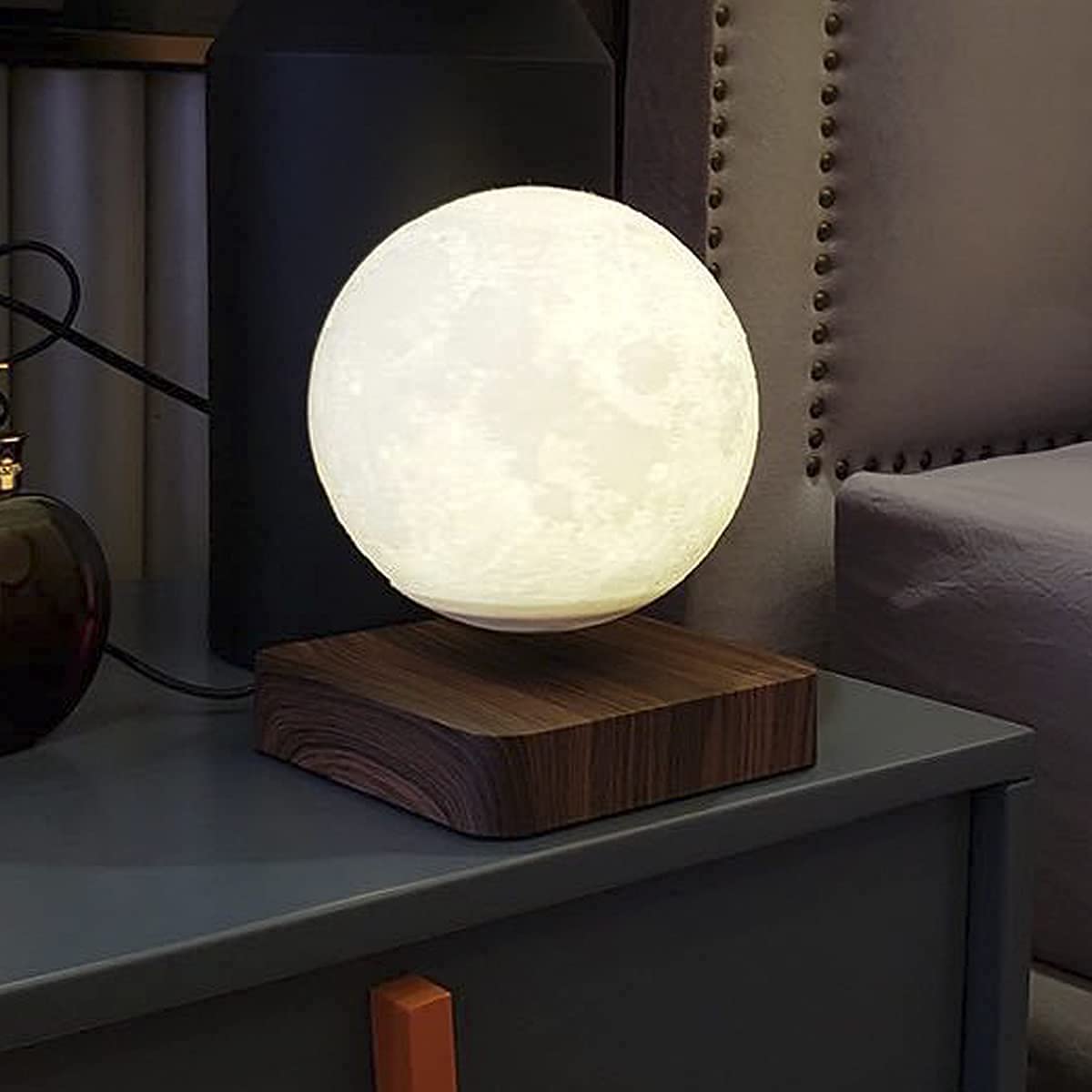 Floating Moon Lamp Magnetic Levitating Lamp 360 Degree Automatic Rotating
