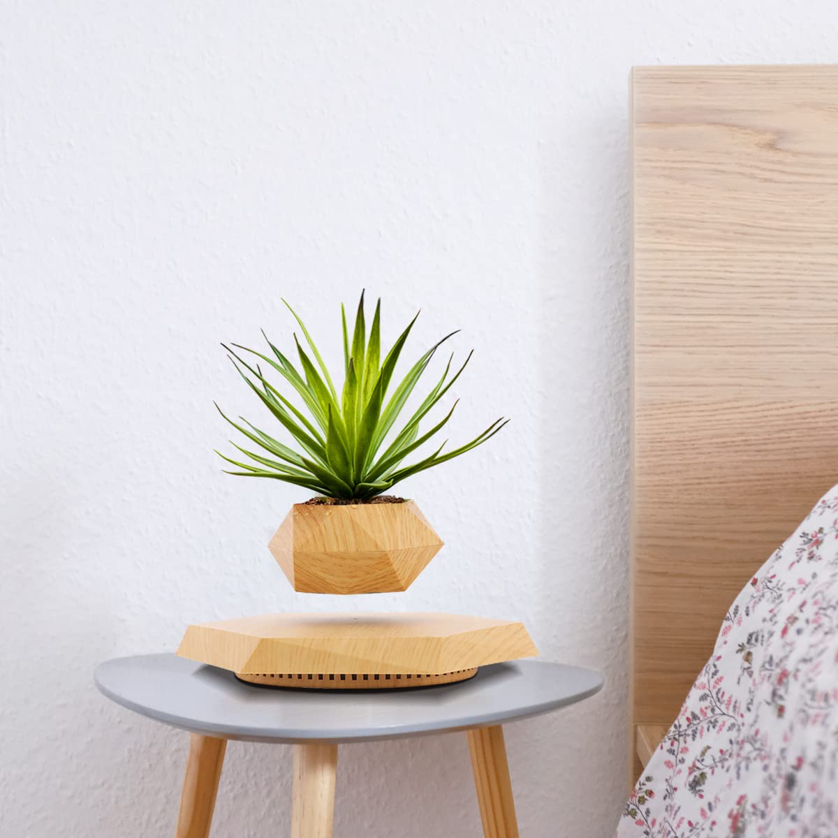 Floating Plant Pot (Wood Color),Brown